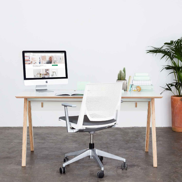 ESCRITORIO ESTUDIO con FORMICA