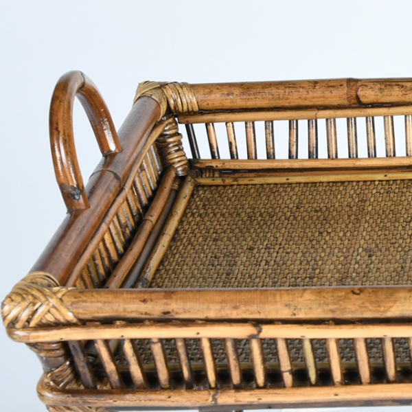 Bandeja Capri con Pie